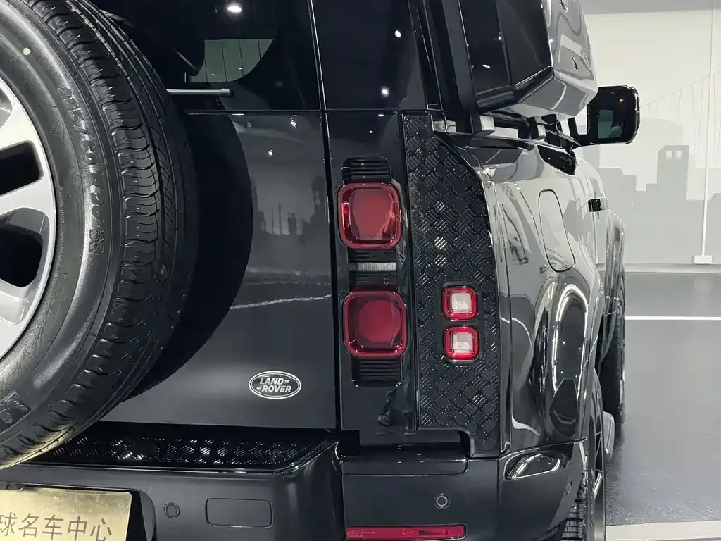 Land Rover Defender — фото 4
