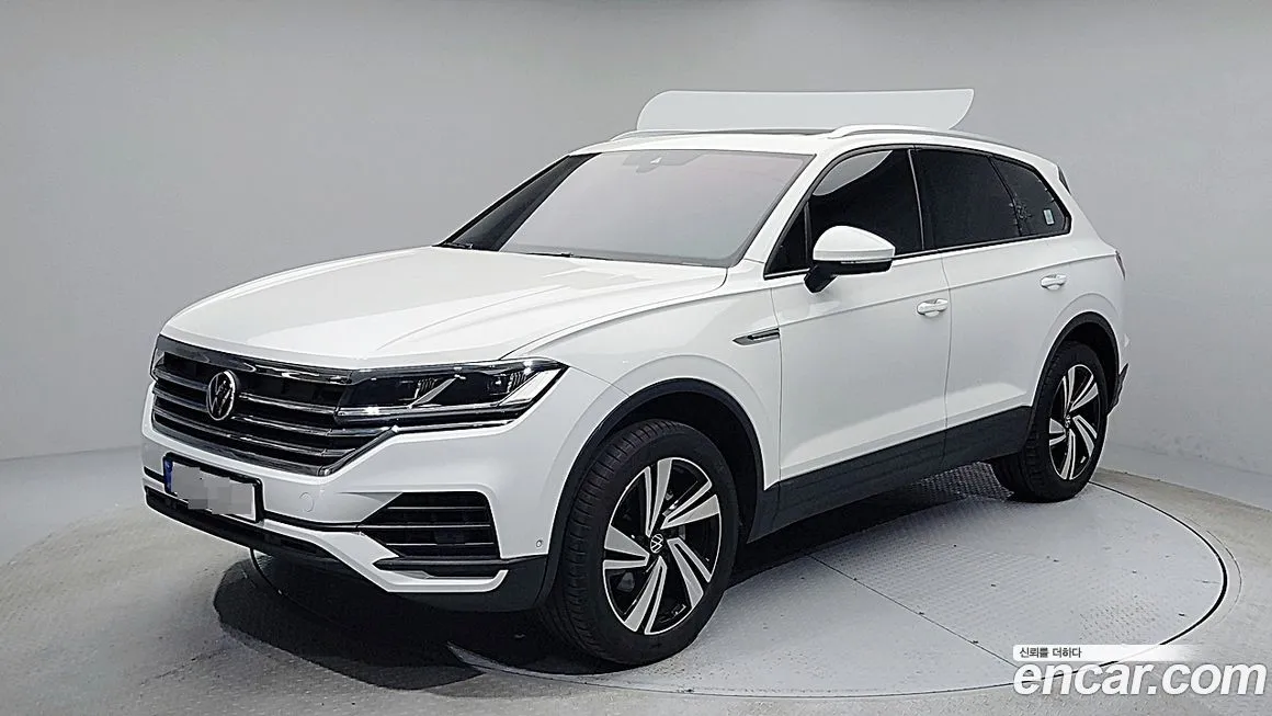 Volkswagen Touareg — фото 2