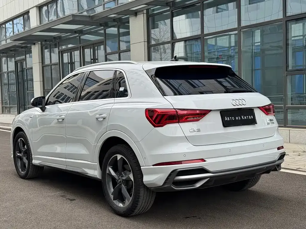 Audi Q3 — фото 4