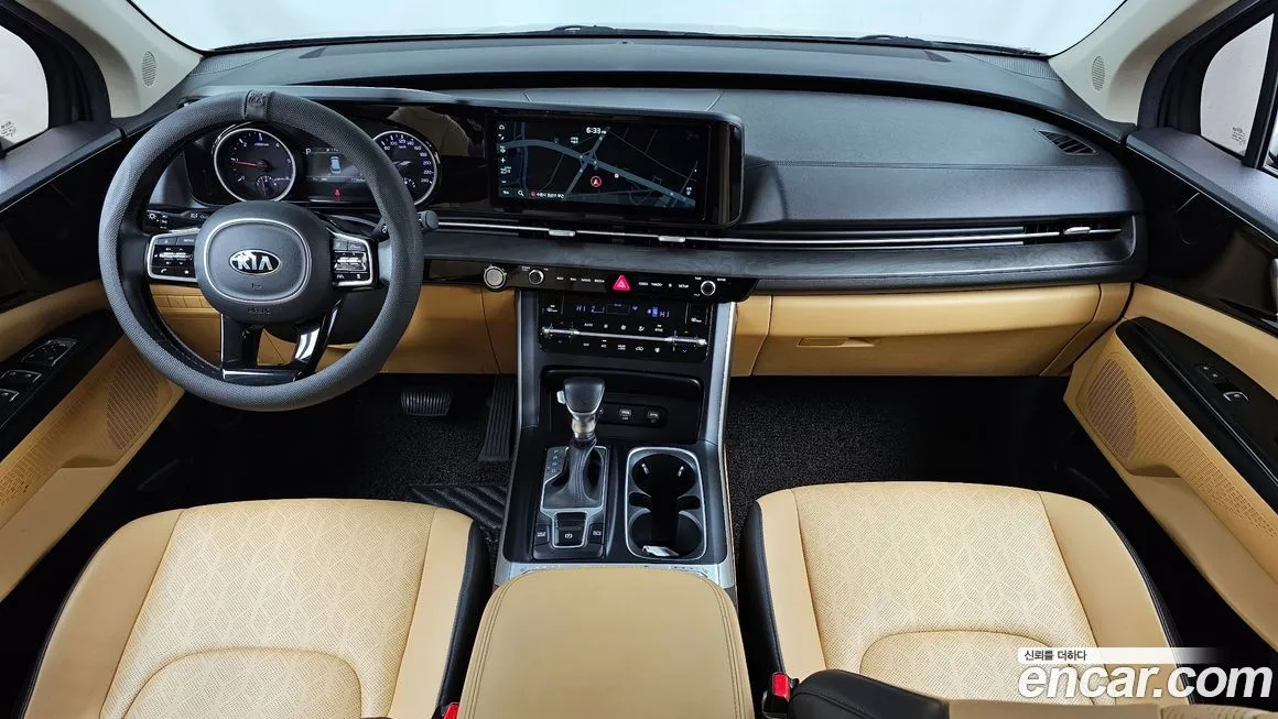 Kia Carnival — фото 10