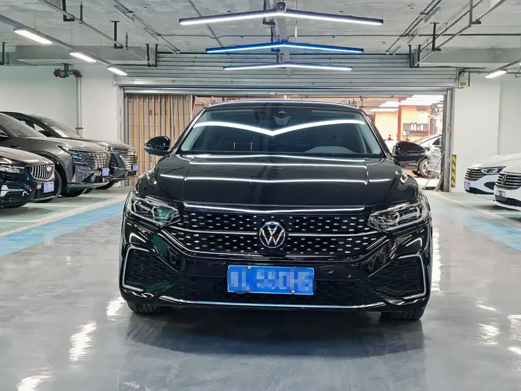 Volkswagen Passat — фото 2