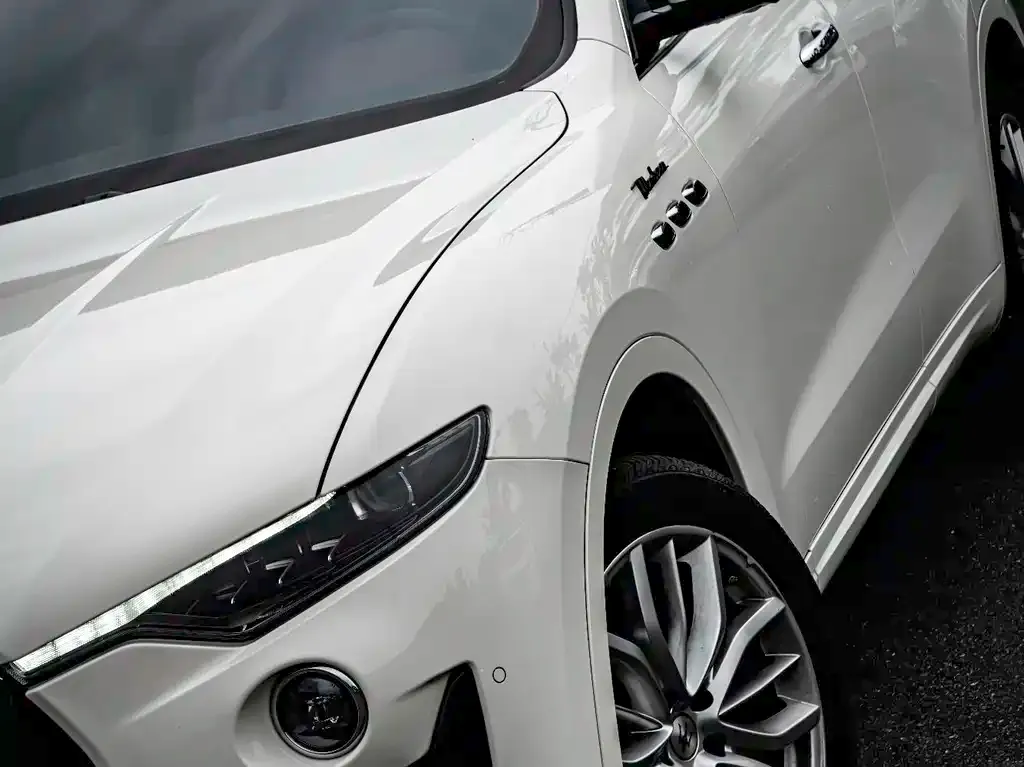 Maserati Levante — фото 4