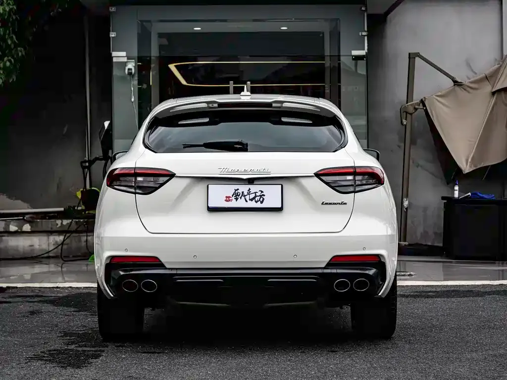 Maserati Levante — фото 8