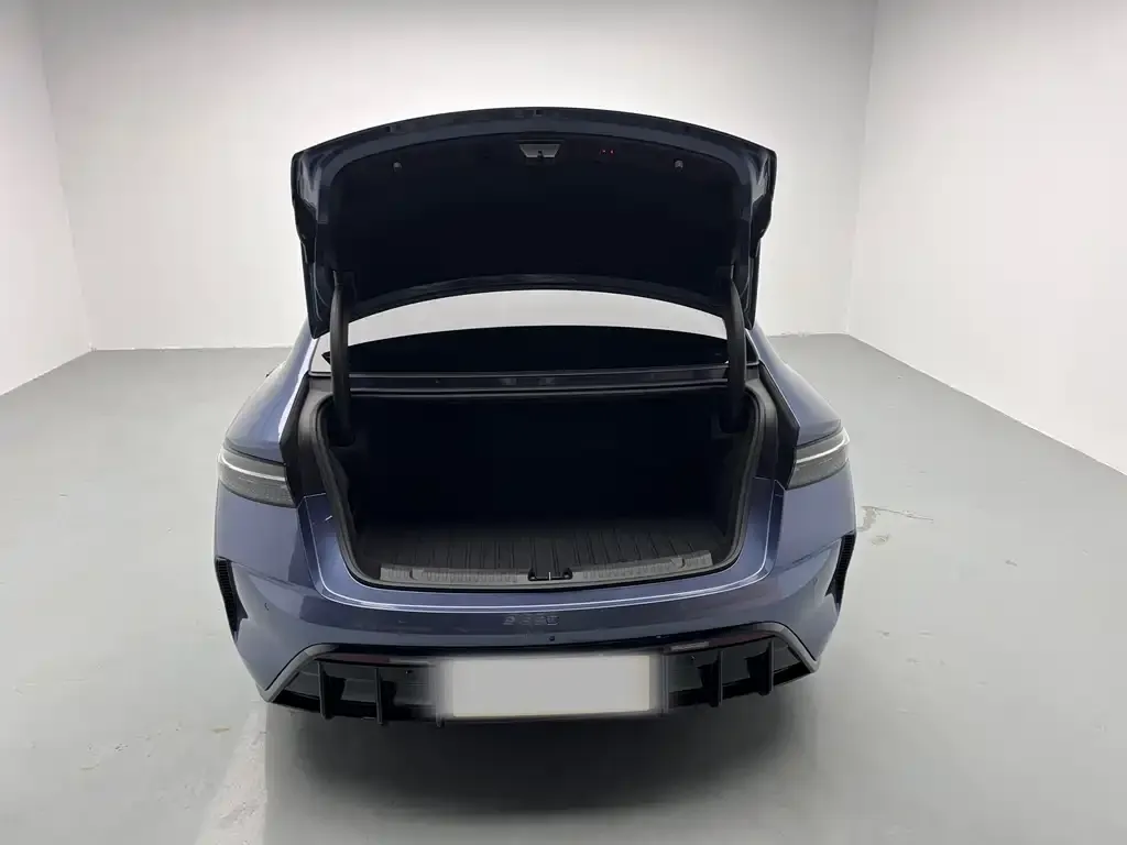 BYD Seal — фото 4