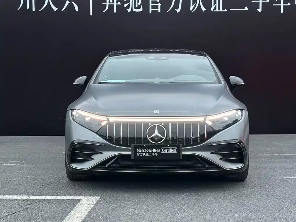 Mercedes-Benz EQS AMG — фото 4