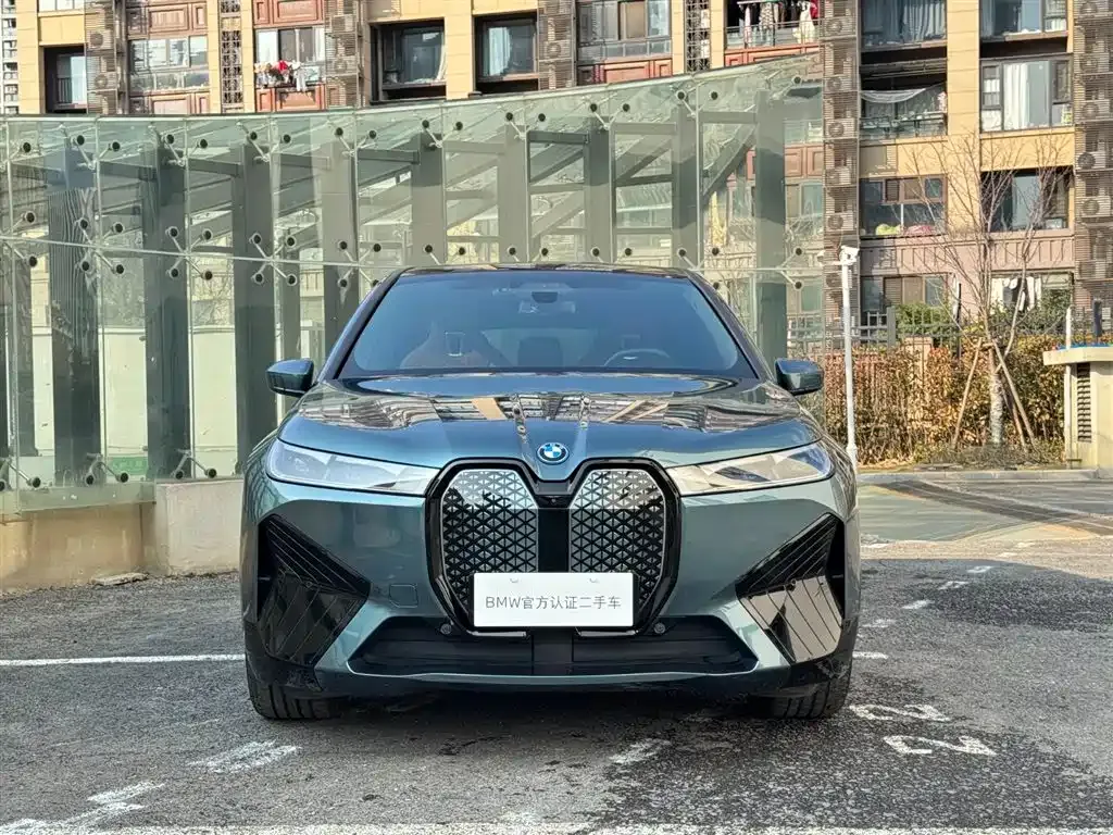 BMW iX — фото 10