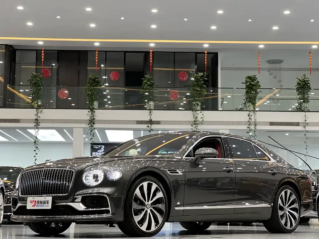 Bentley Flying Spur — фото 6