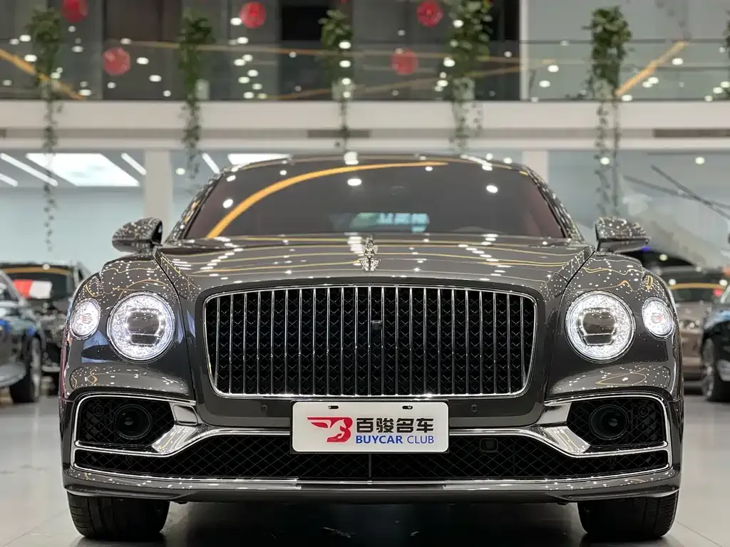 Bentley Flying Spur — фото 4
