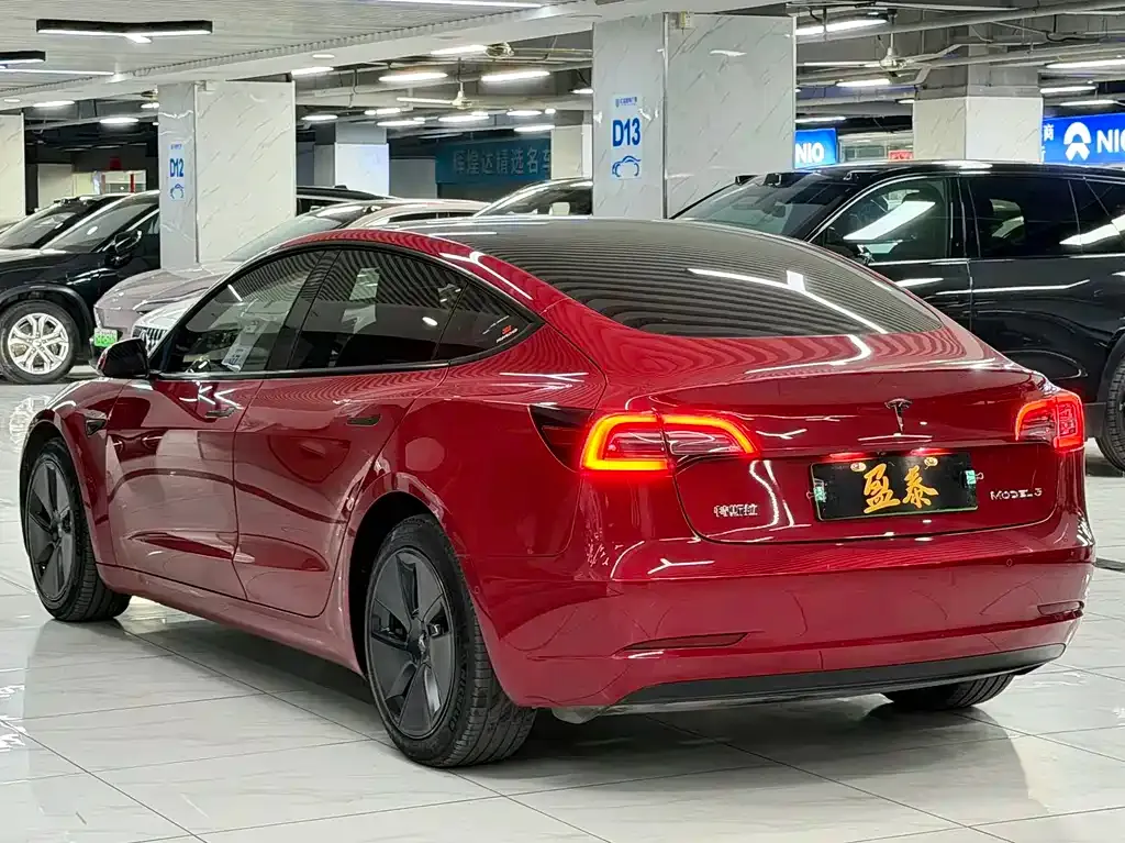 Tesla Model 3 — фото 6