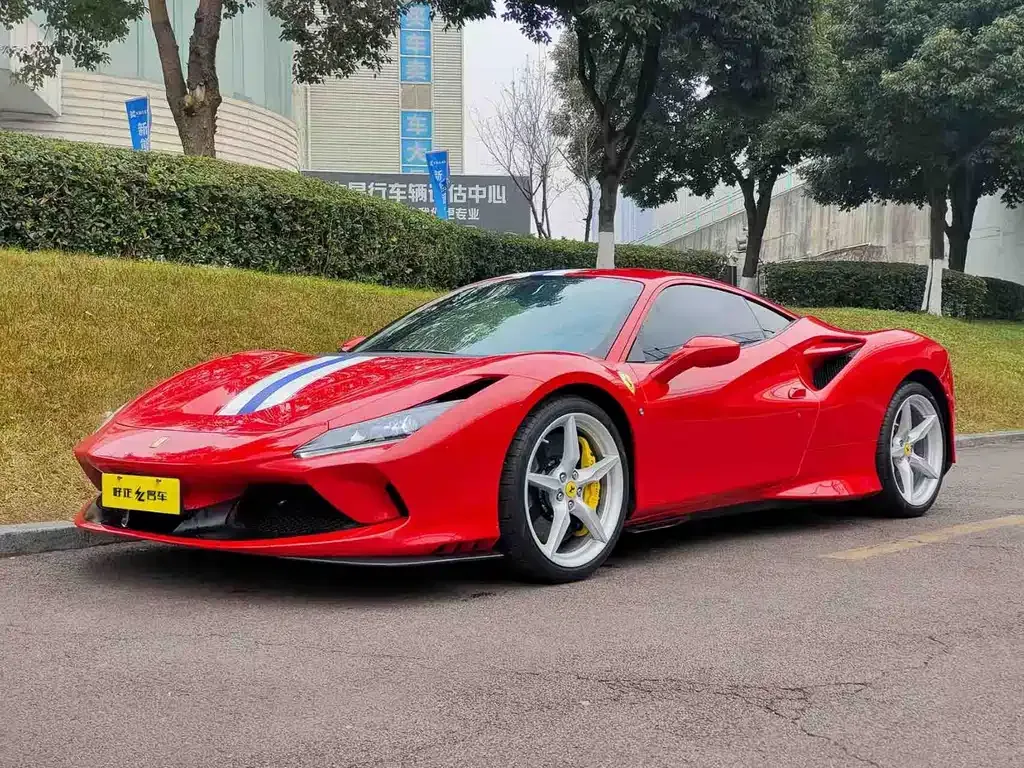 Ferrari F8 — фото 1