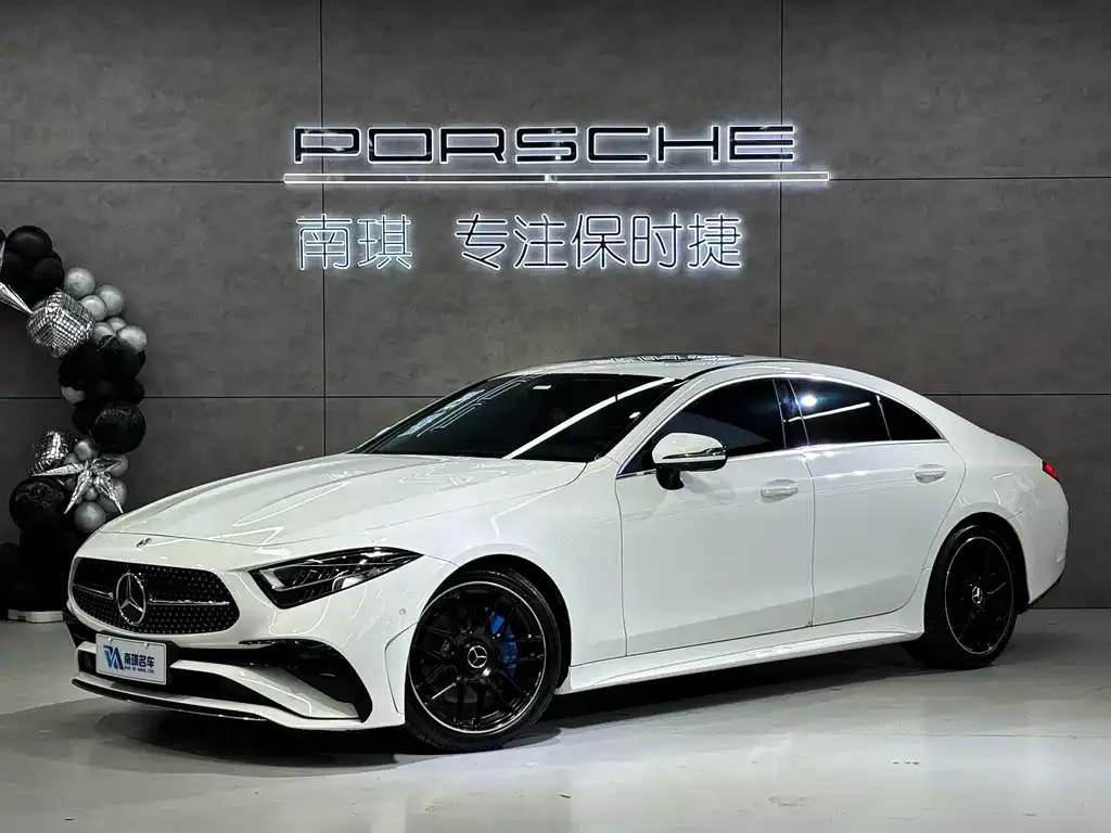 Mercedes-Benz CLS — фото 1