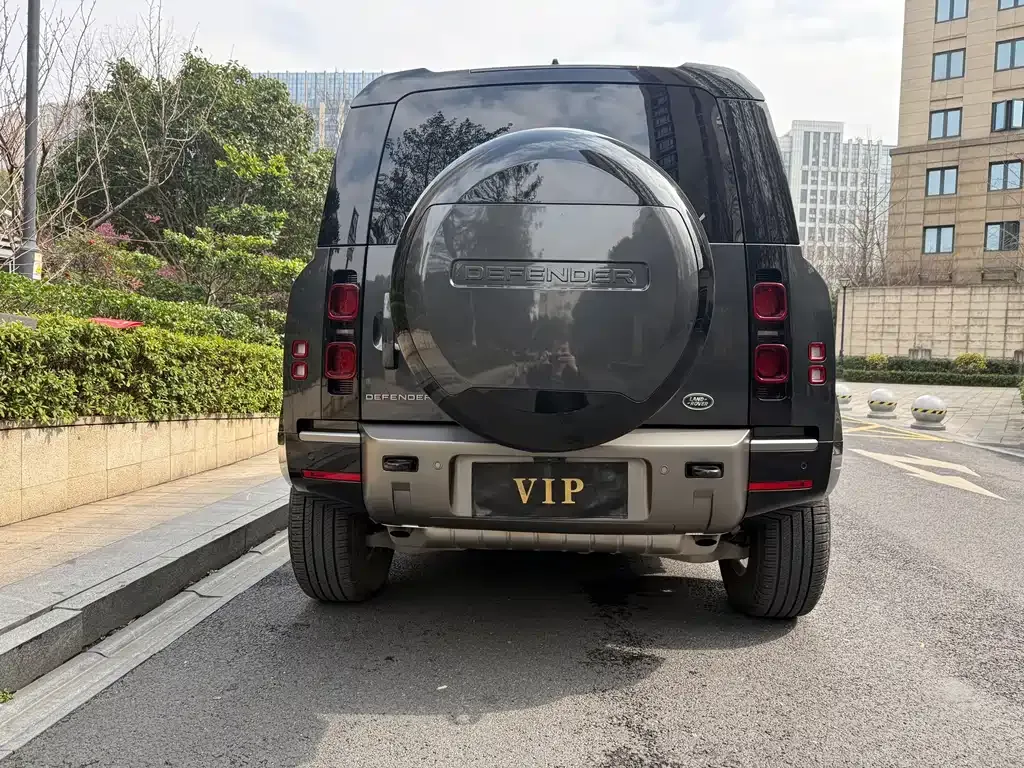 Land Rover Defender — фото 5