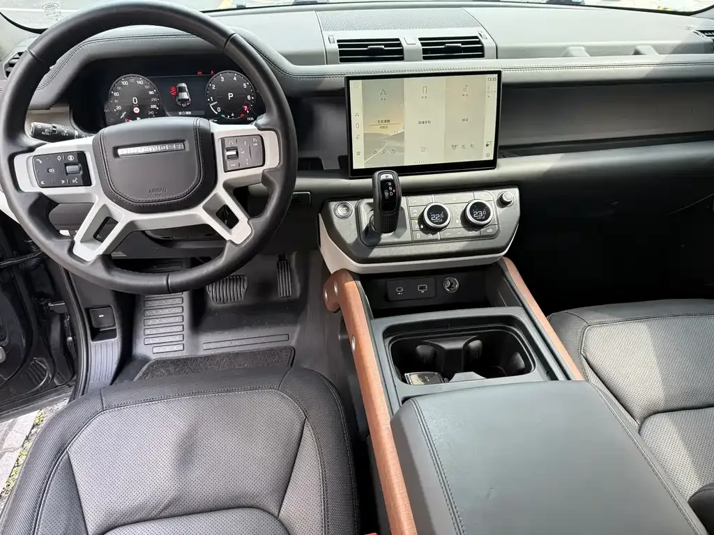 Land Rover Defender — фото 8