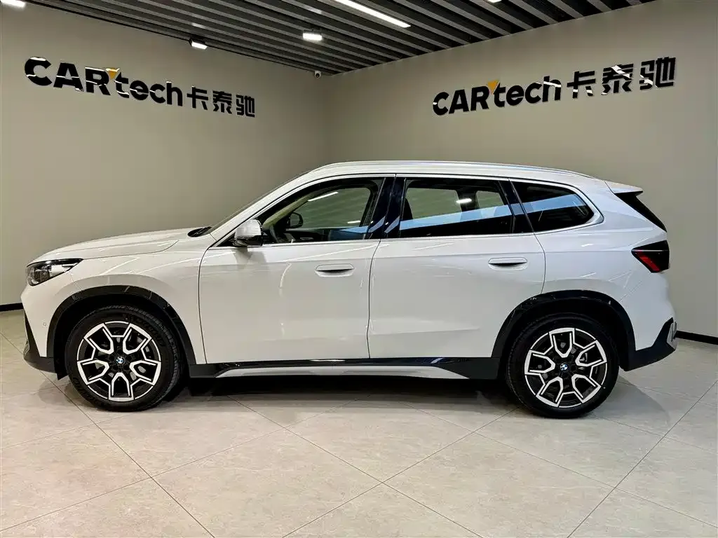 BMW X1 — фото 10