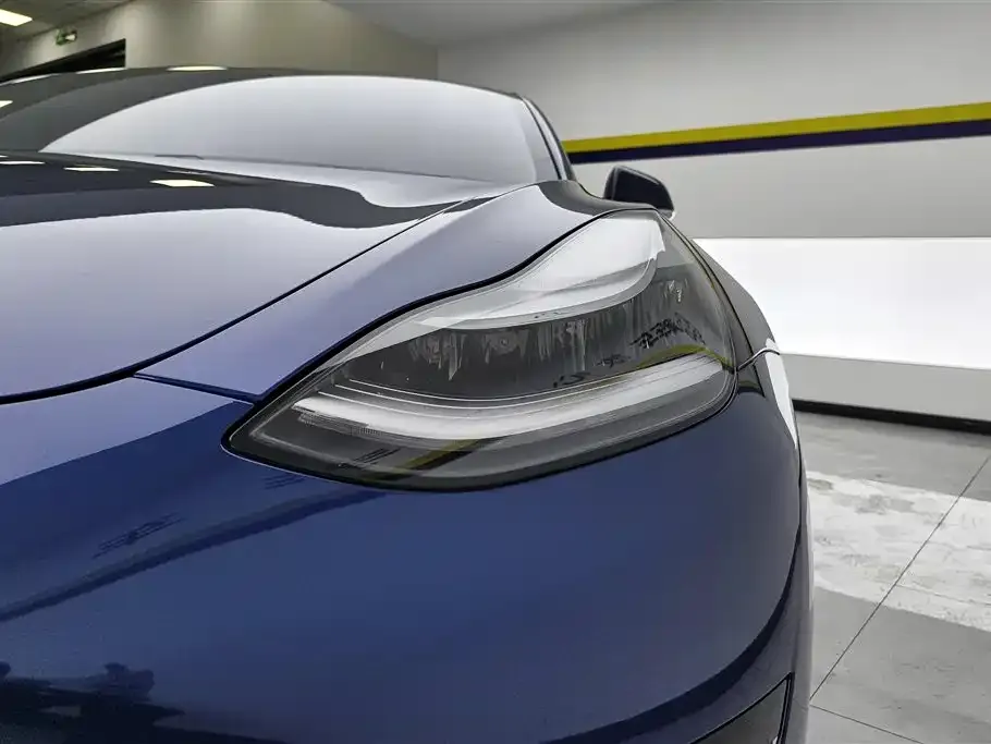 Tesla Model 3 — фото 2