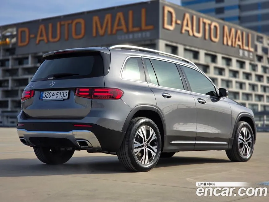 Mercedes-Benz GLB-Class — фото 10