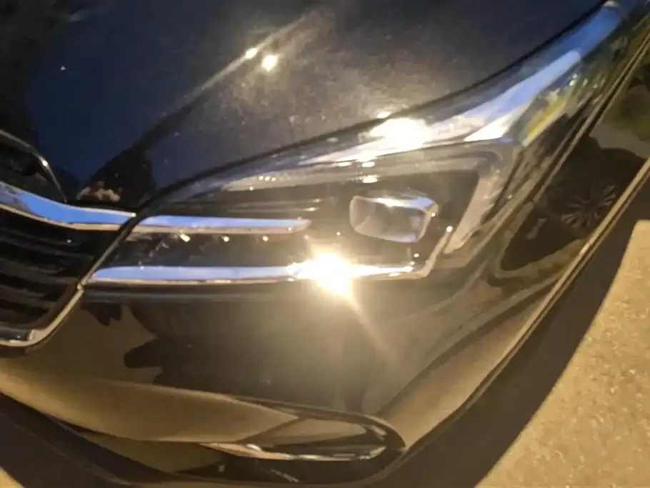 Buick Envision Plus — фото 6