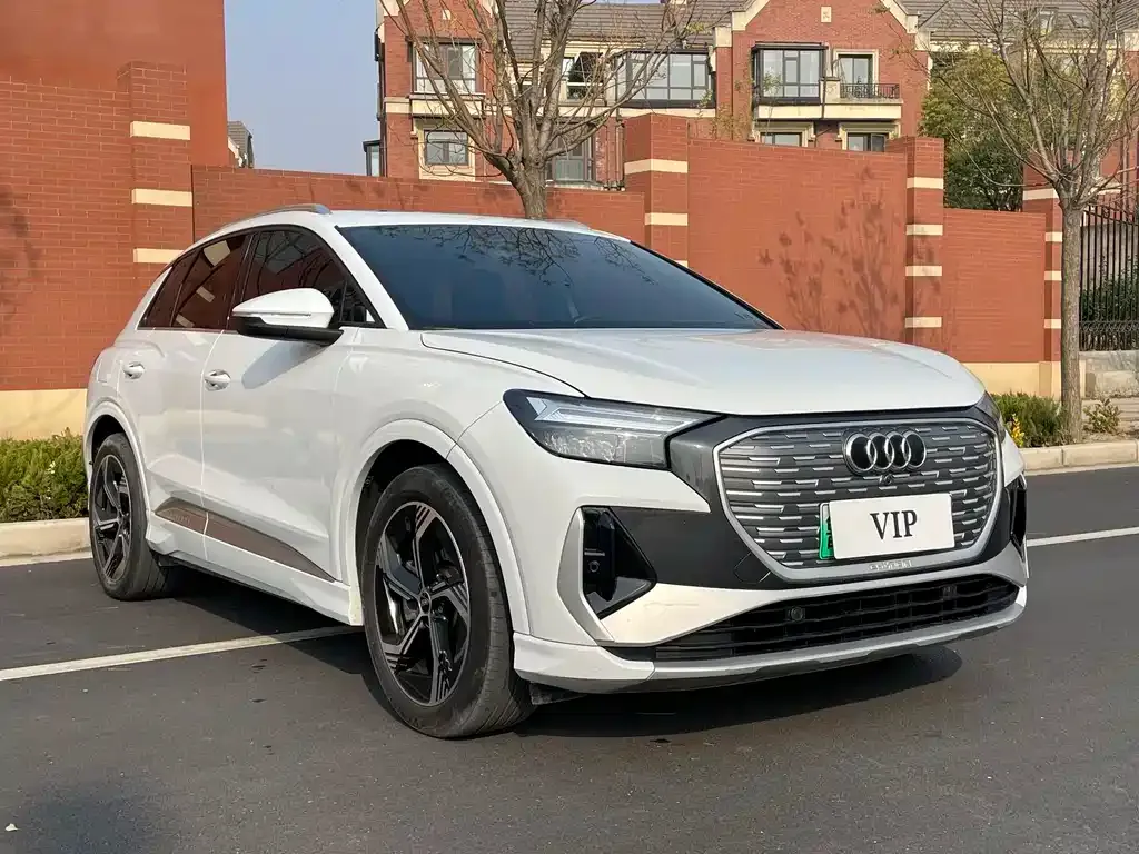 Audi Q4 e-tron — фото 3