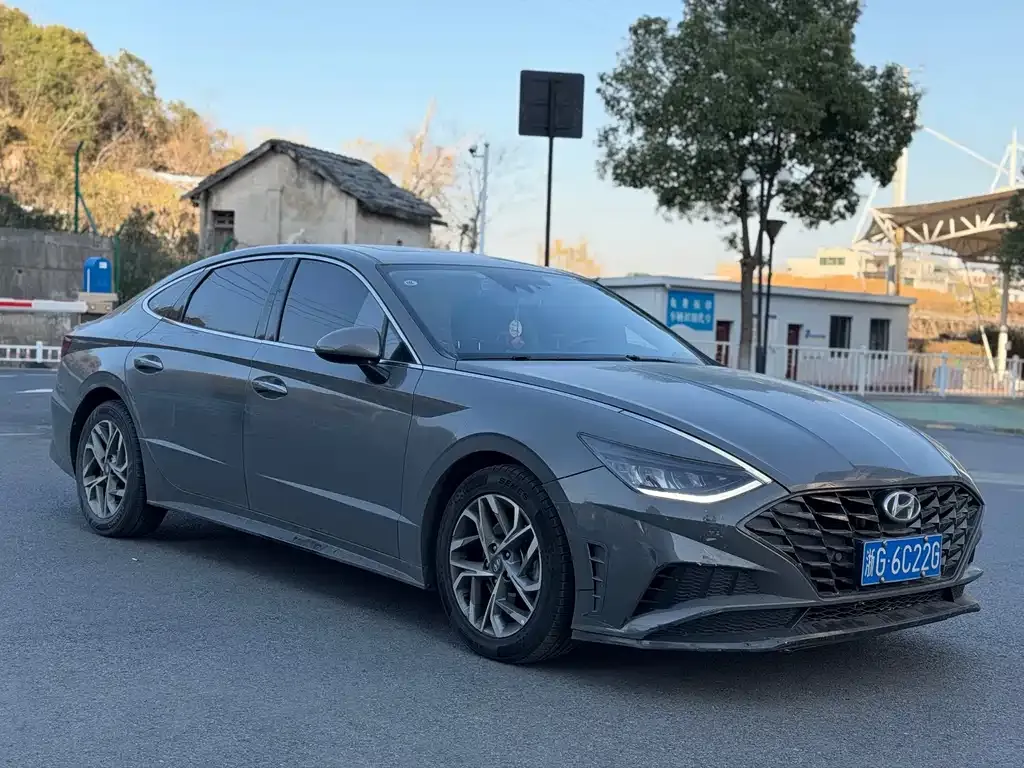 Hyundai Sonata — фото 6