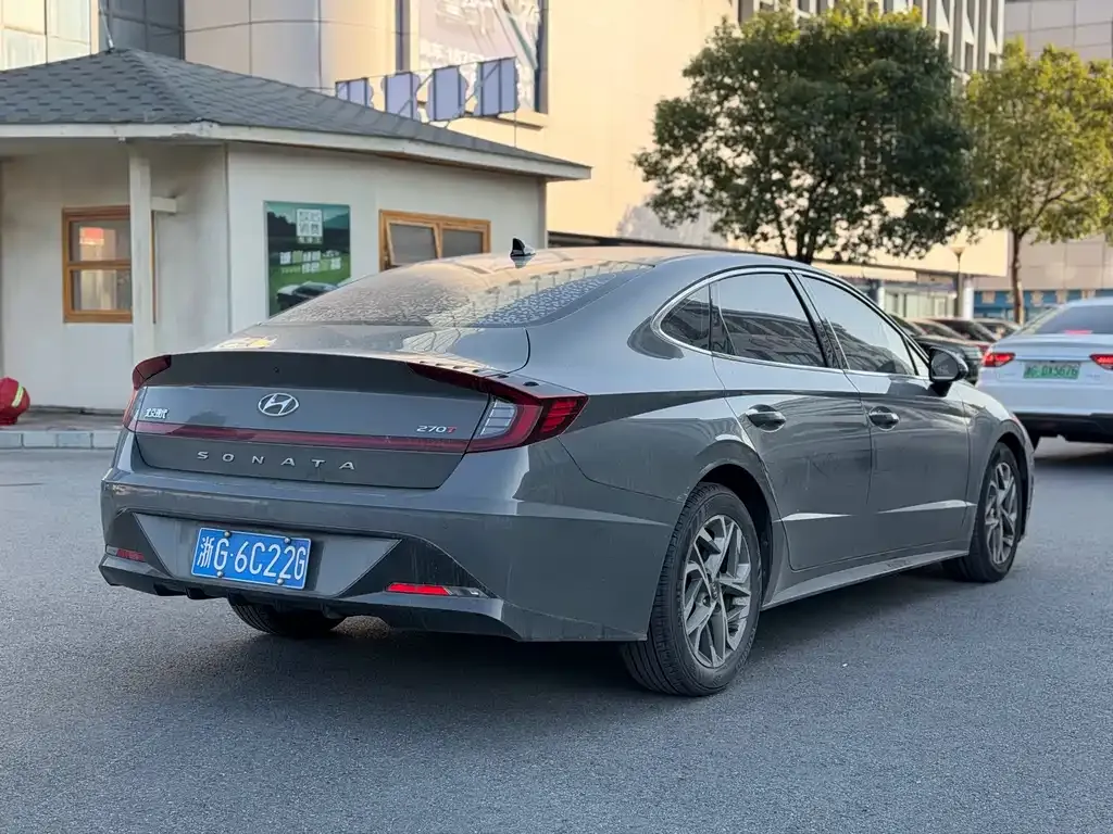 Hyundai Sonata — фото 9