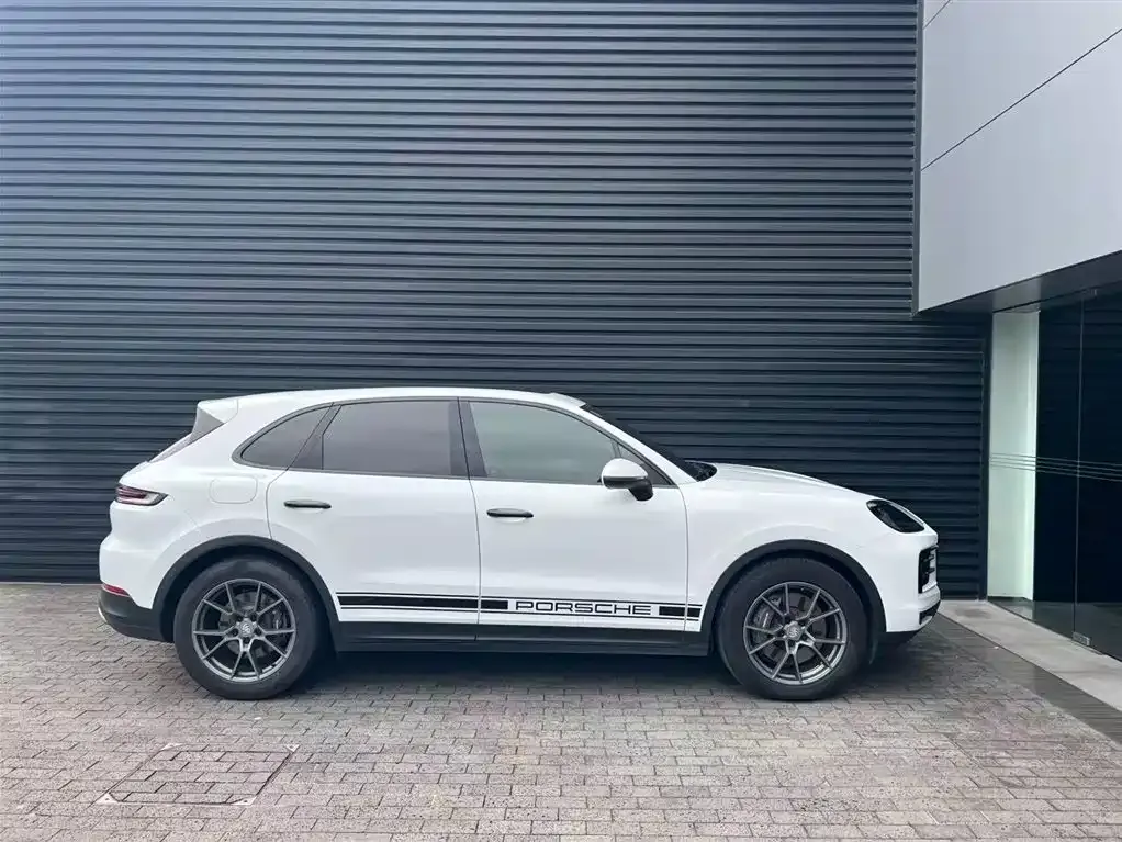 Porsche Cayenne — фото 2