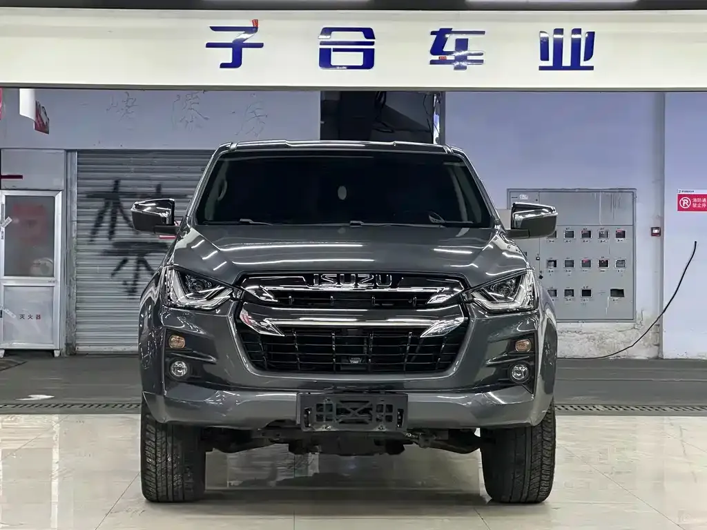 Isuzu D-MAX — фото 2