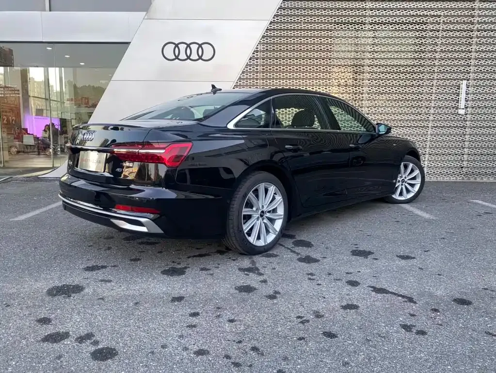 Audi A6L — фото 6