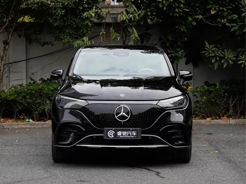 Mercedes-Benz EQE SUV — фото 3