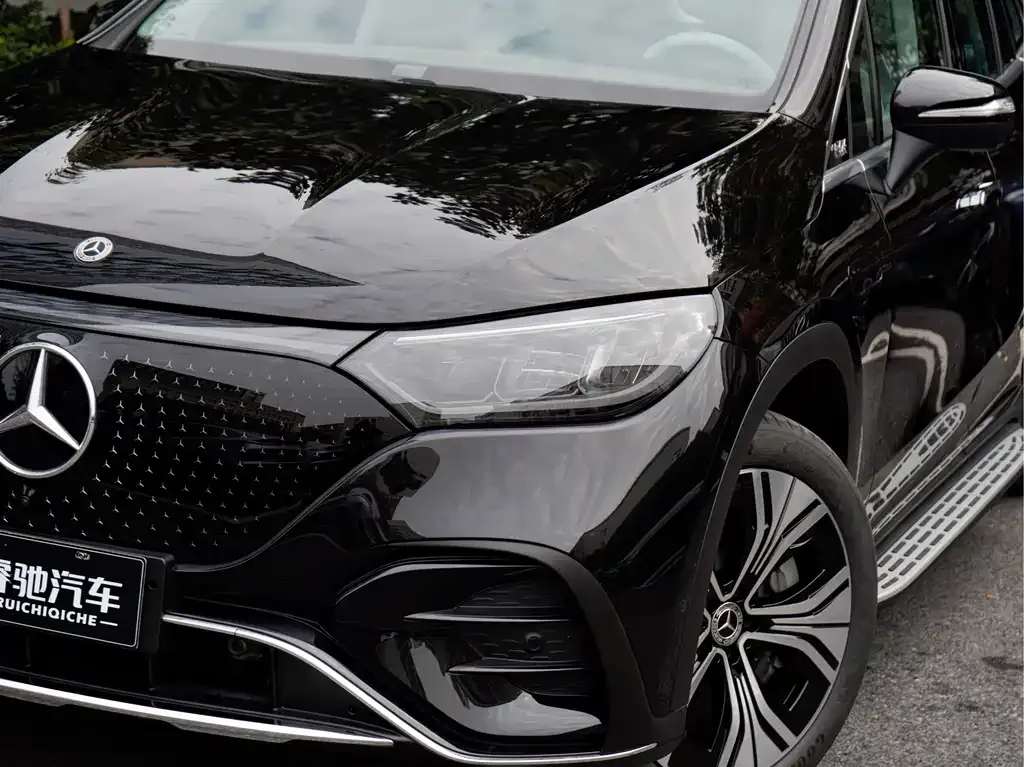 Mercedes-Benz EQE SUV — фото 4