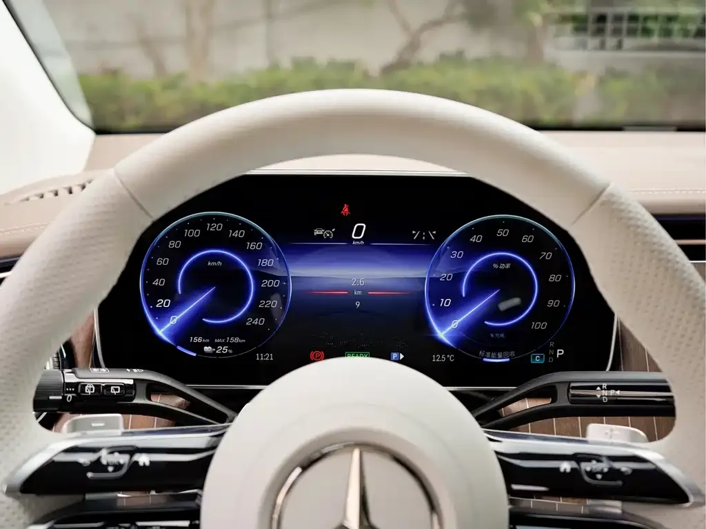 Mercedes-Benz EQE SUV — фото 2