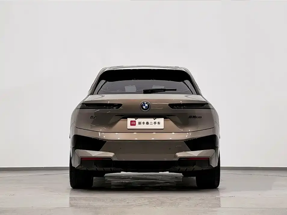 BMW iX M60 — фото 5