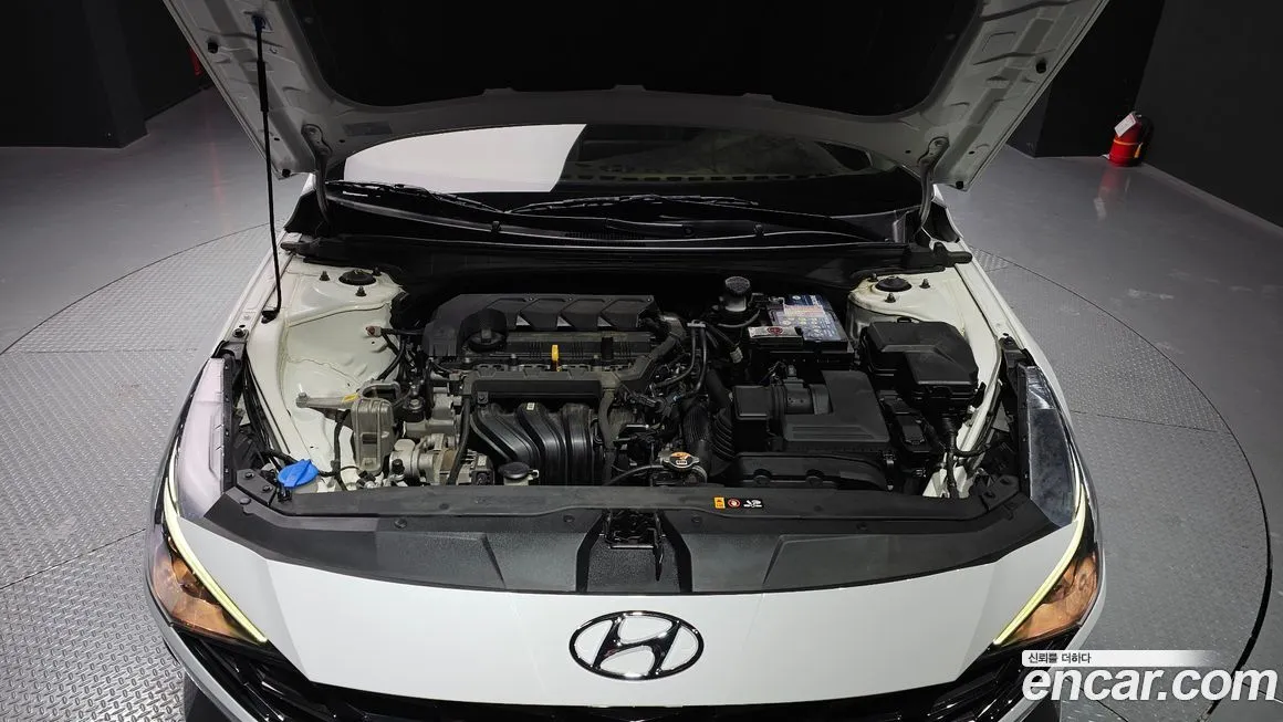 Hyundai AVANTE — фото 10