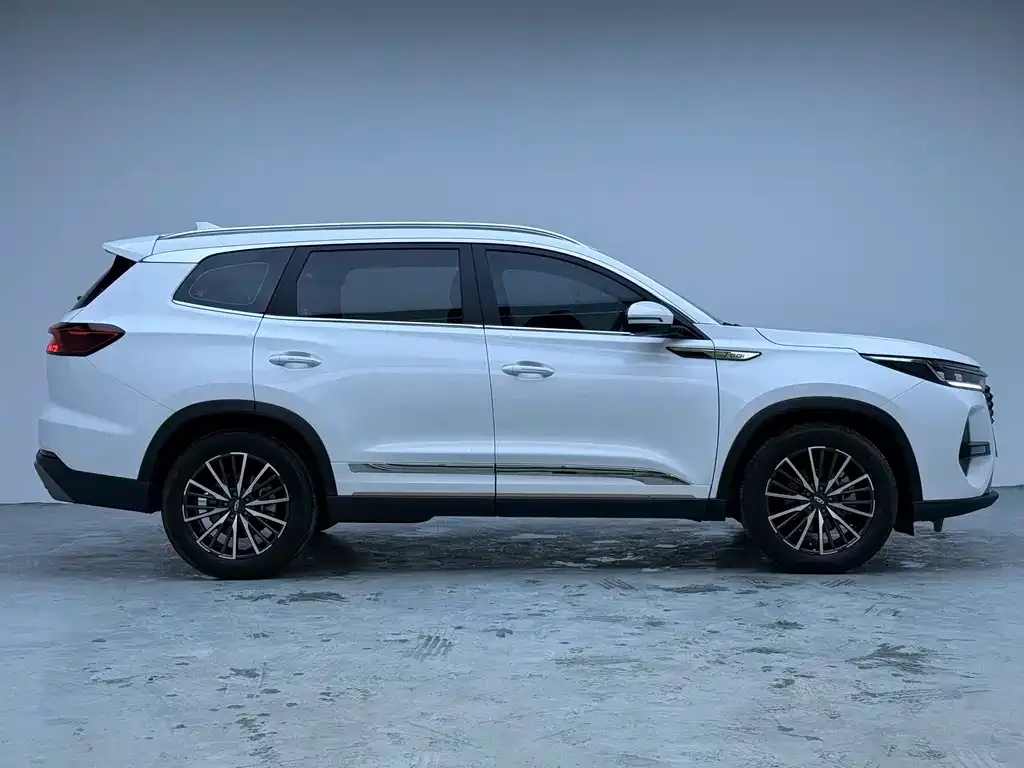 Chery Tiggo 8 PRO — фото 2