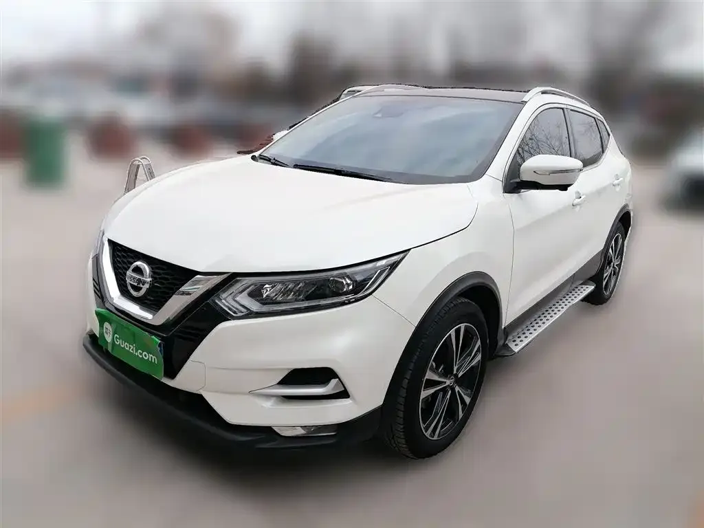 Nissan Qashqai — фото 1