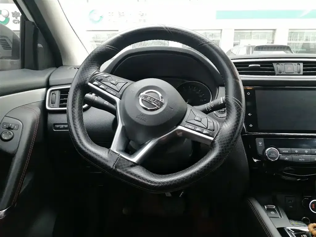 Nissan Qashqai — фото 5