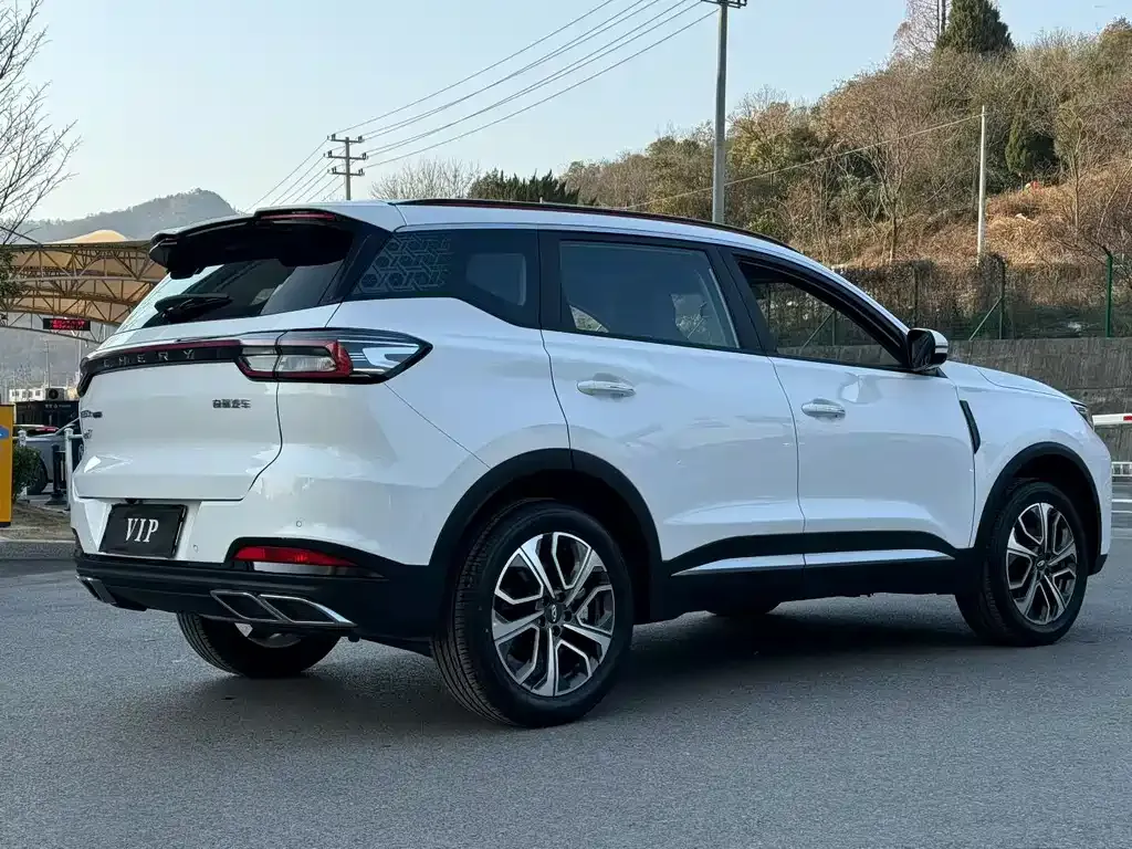 Chery Tiggo 7 PLUS — фото 9
