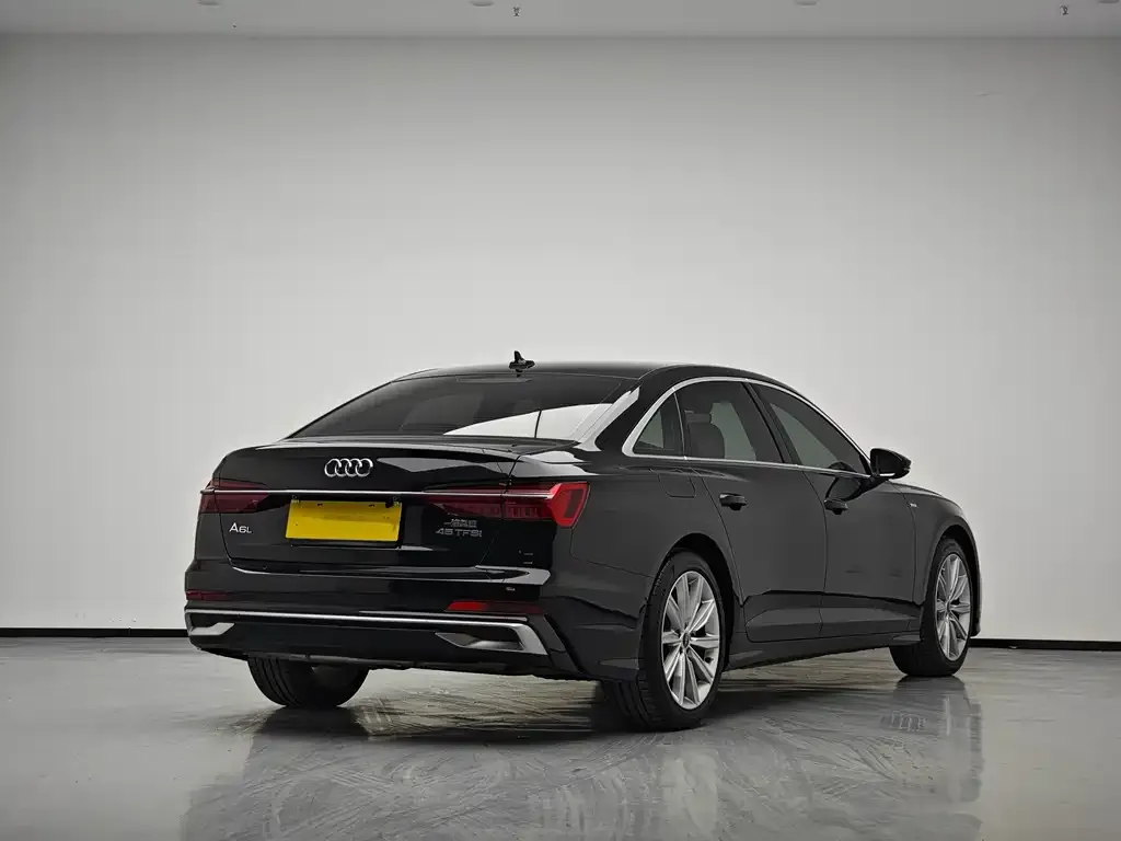Audi A6L — фото 5
