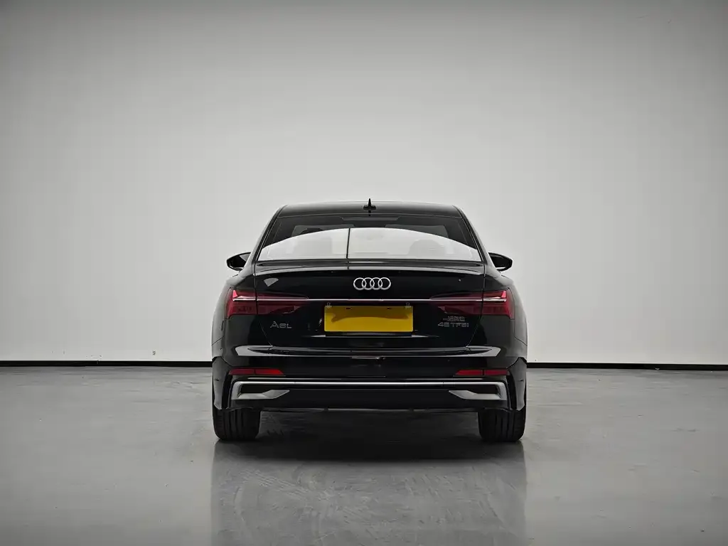 Audi A6L — фото 2