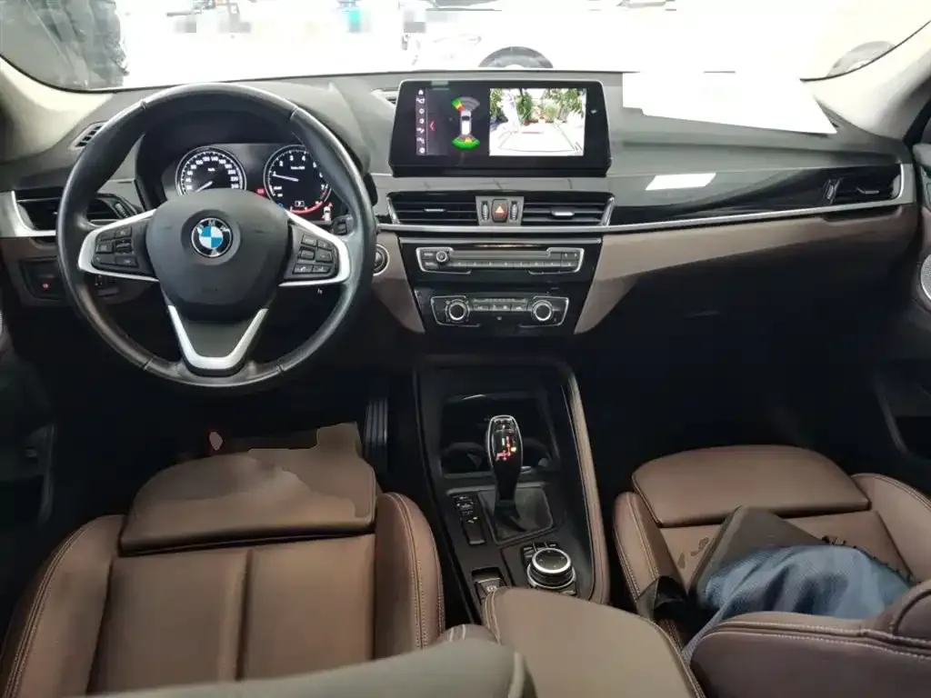 BMW X1 — фото 10