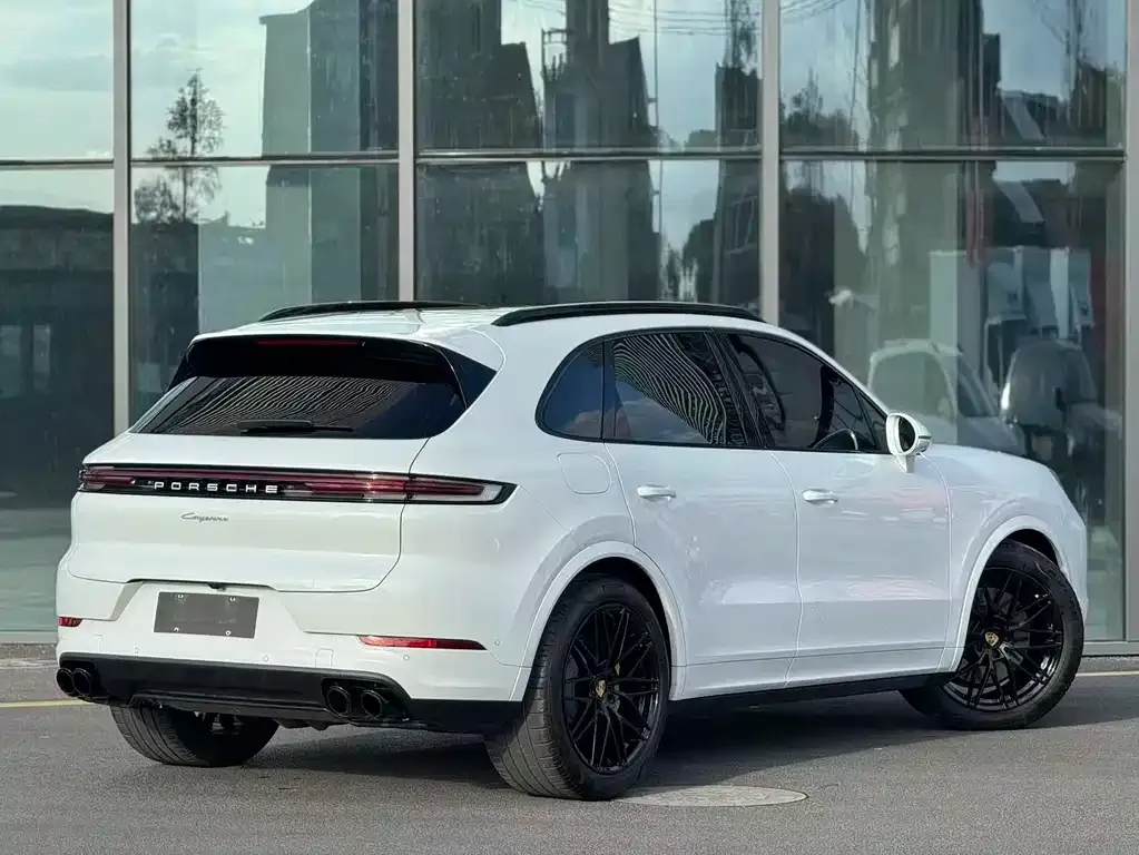 Porsche Cayenne — фото 5