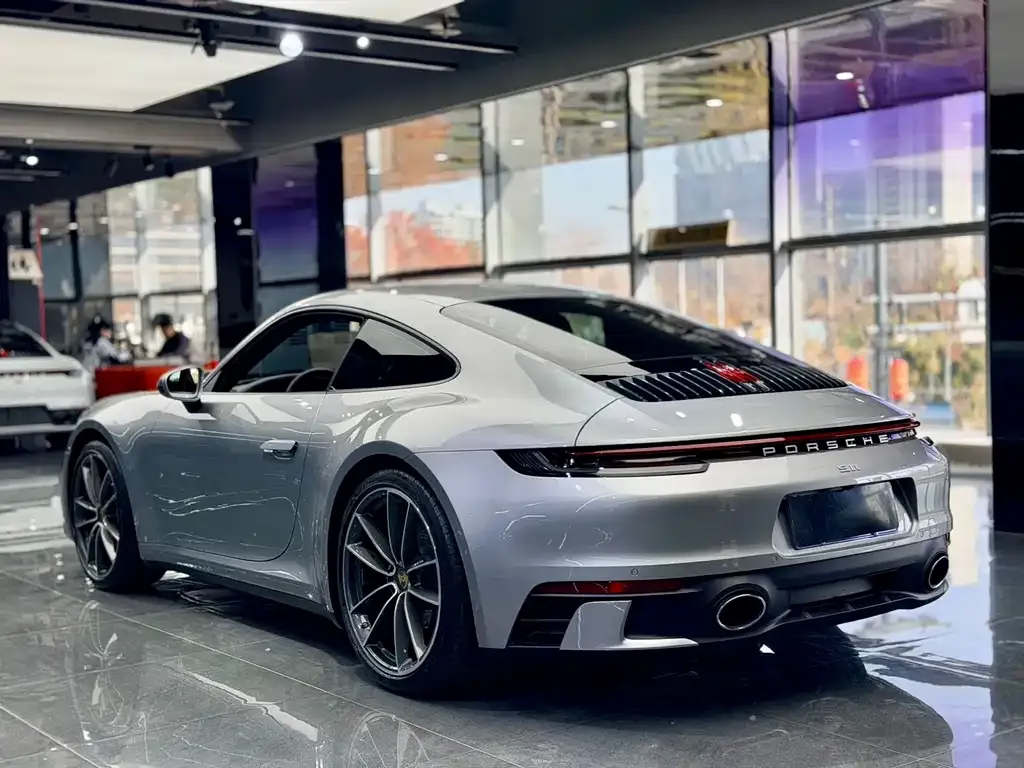 Porsche 911 — фото 7