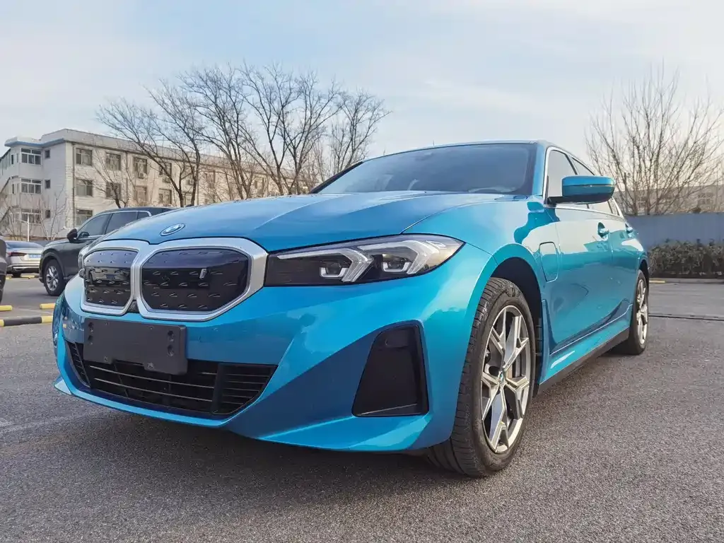BMW i3 — фото 1