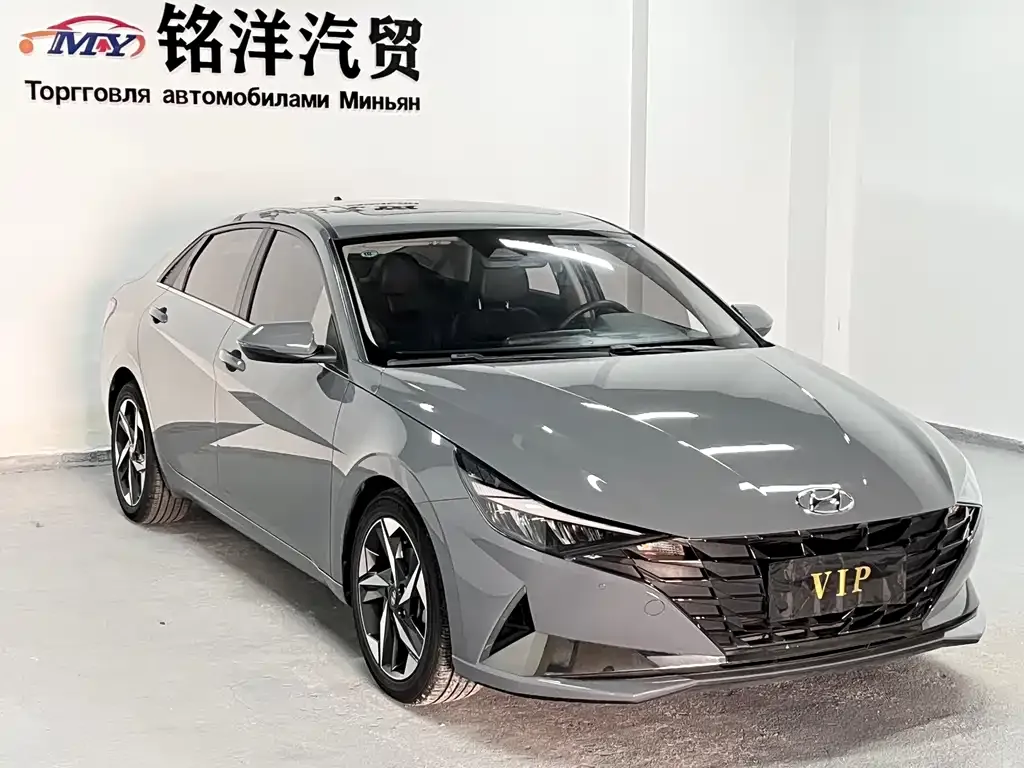 Hyundai Elantra — фото 8