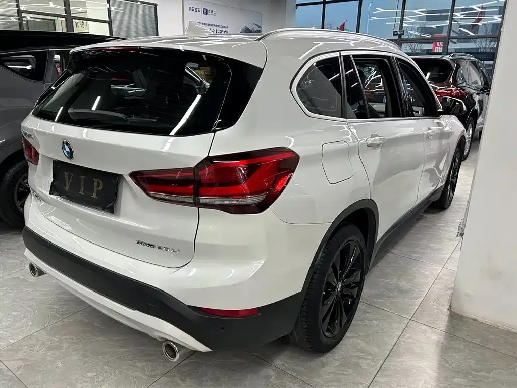 BMW X1 — фото 4