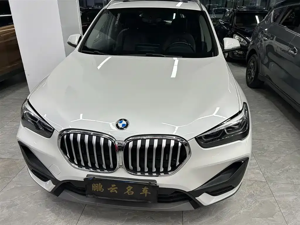 BMW X1 — фото 5