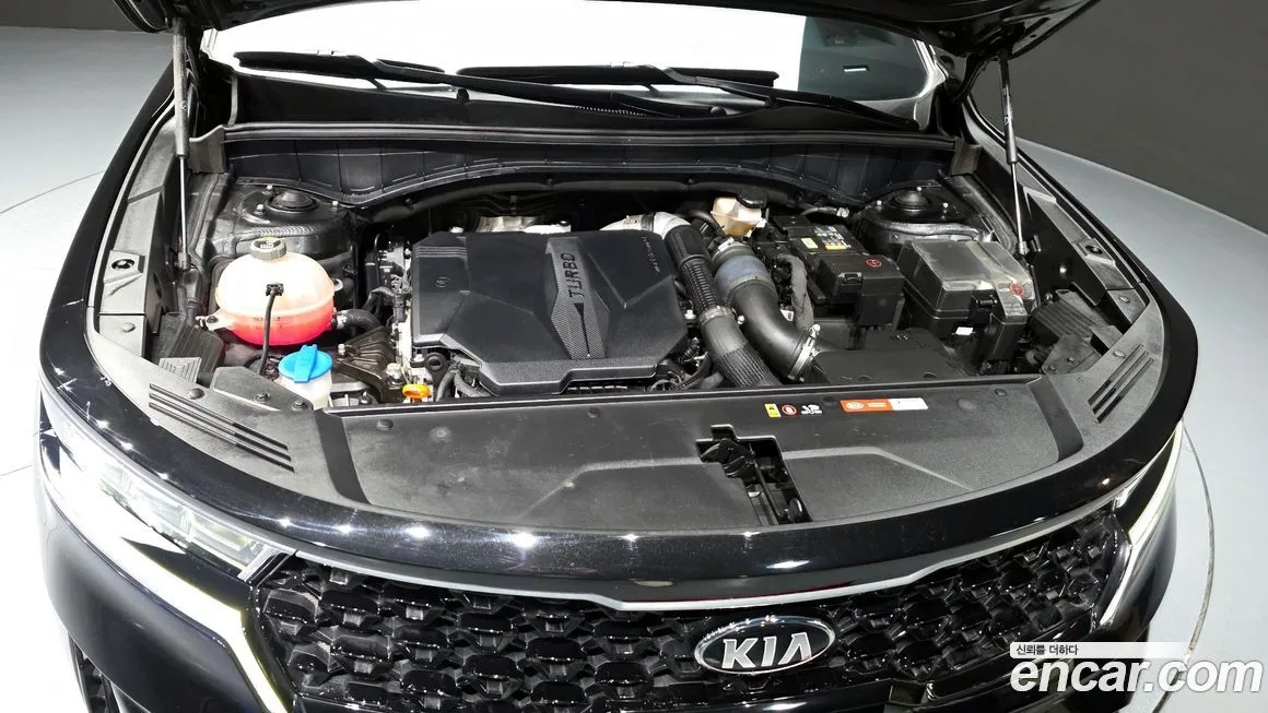 Kia Sorento — фото 7