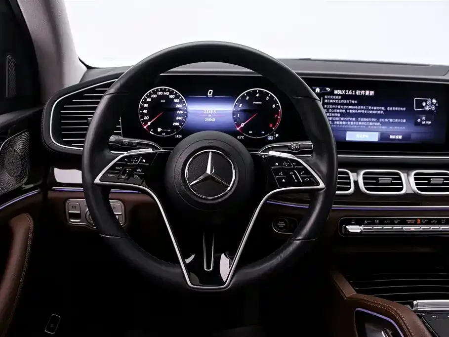 Mercedes-Benz GLE — фото 10