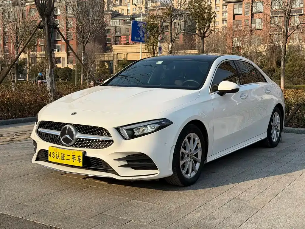 Mercedes-Benz A-Class — фото 1