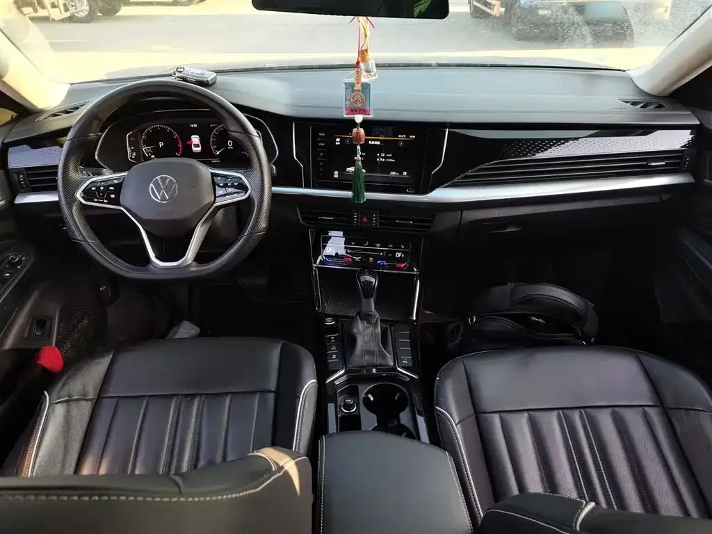 Volkswagen Passat — фото 4