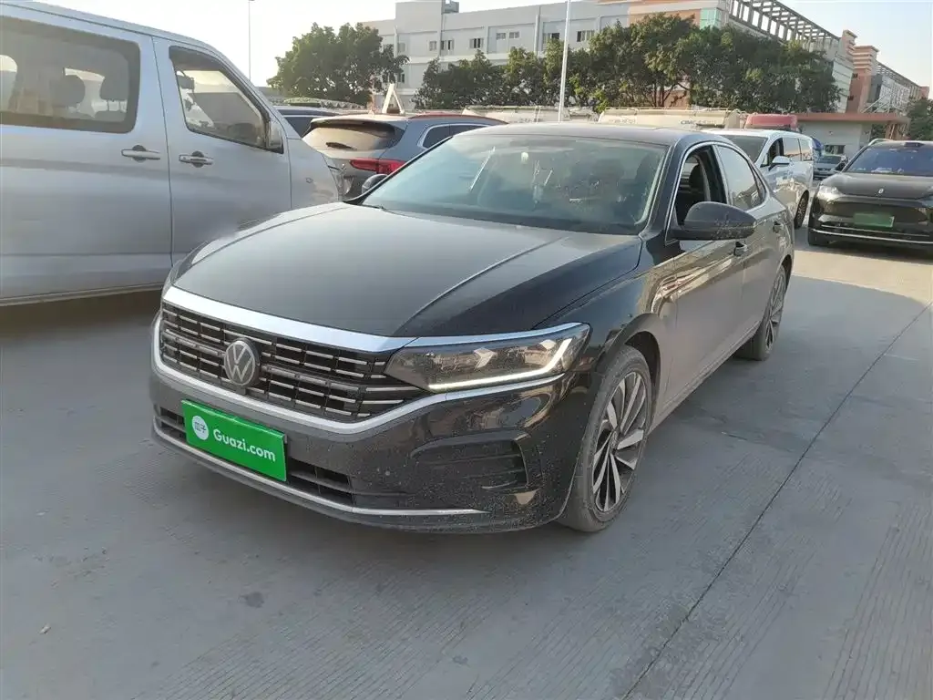Volkswagen Passat — фото 9